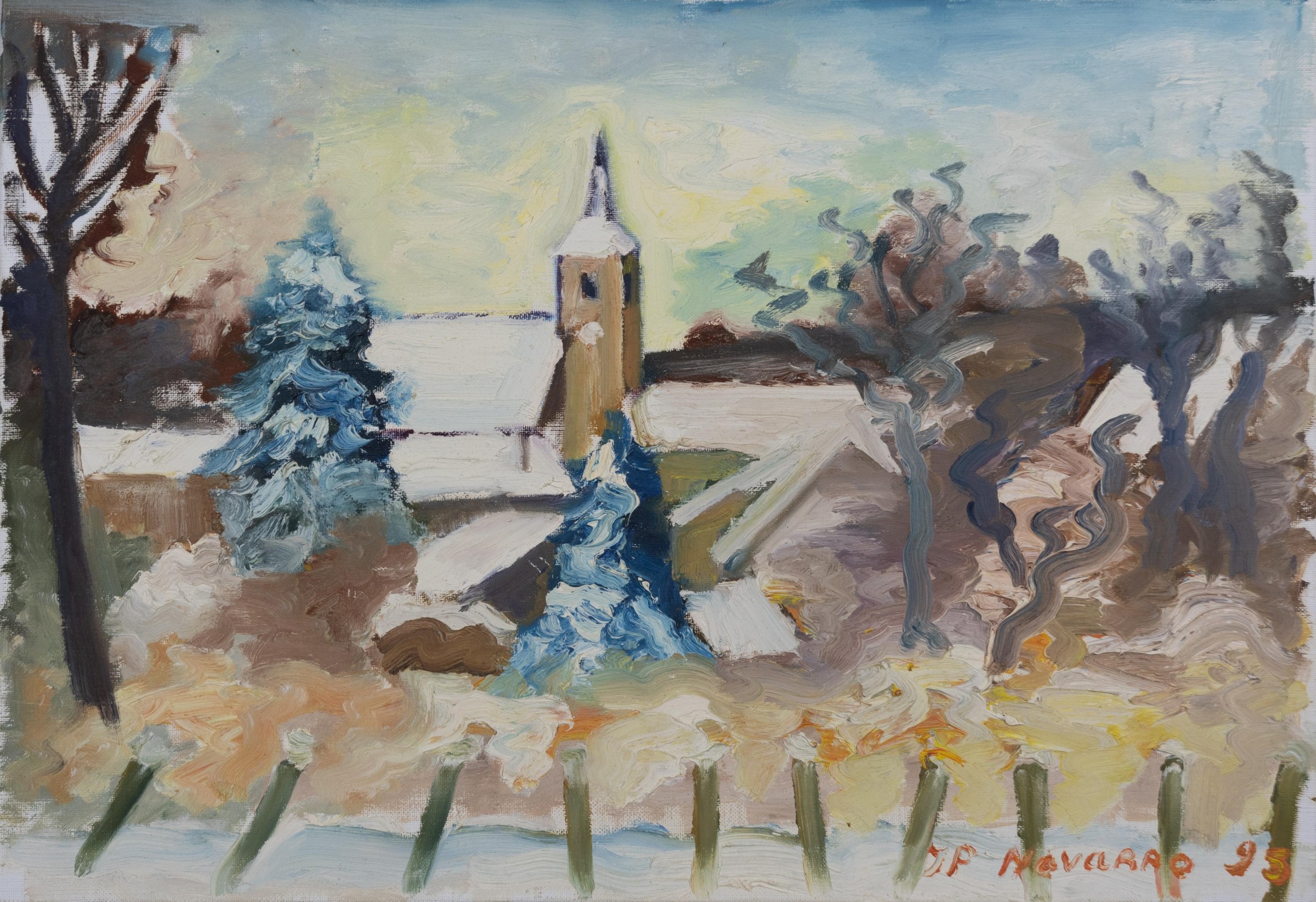 Village en hiver avec un clocher d’église et des arbres nus sous un ciel clair