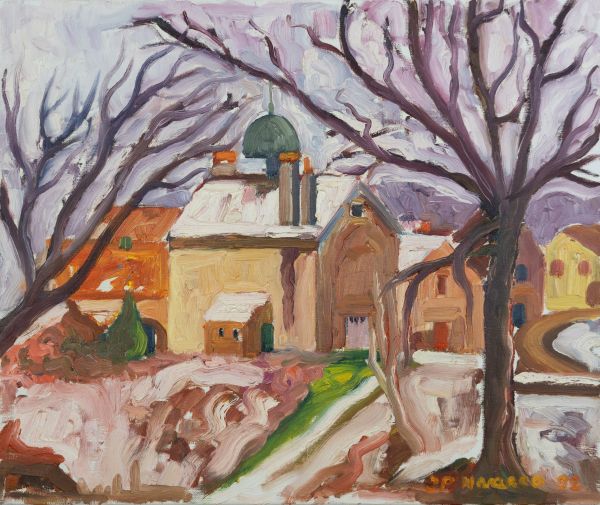 Village en hiver avec un clocher d’église au dôme vert et des arbres aux branches nues