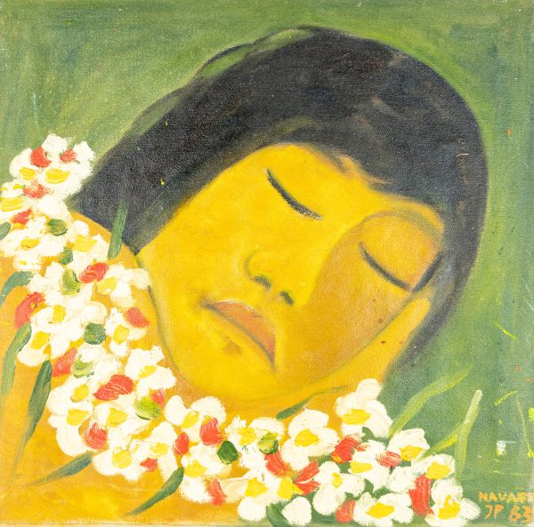 Visage avec fleurs blanches et rouges sur un fond vert.